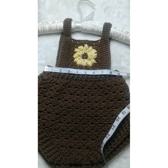 Handmade Crocheted Sunflower 12 month Baby Romper Brown and Yellow - Picture 4 of 7